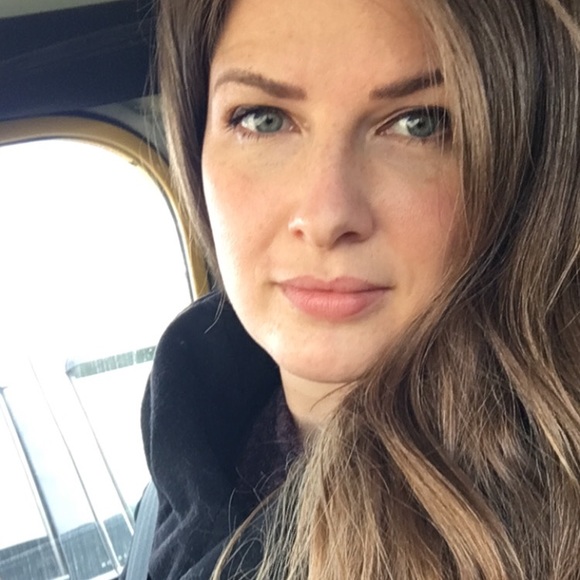 Meet your Posher, Amanda - Picture 1 of 1